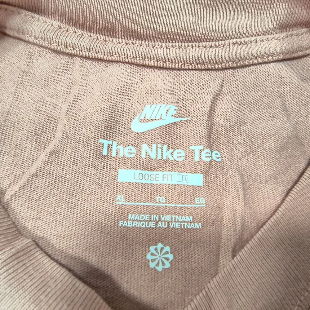 Nike Tee Growth In Sport Graphic Crew Neck Shirt Mens Size Extra Large XL Pink
